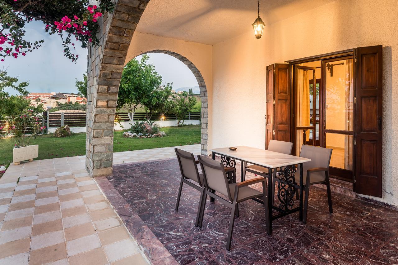 Villa Merabello Agia Marina  ภายนอก รูปภาพ
