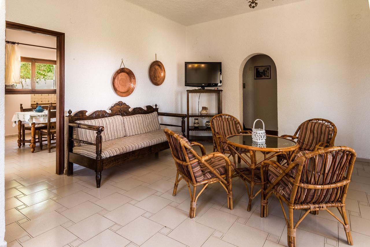 Villa Merabello Agia Marina  ภายนอก รูปภาพ